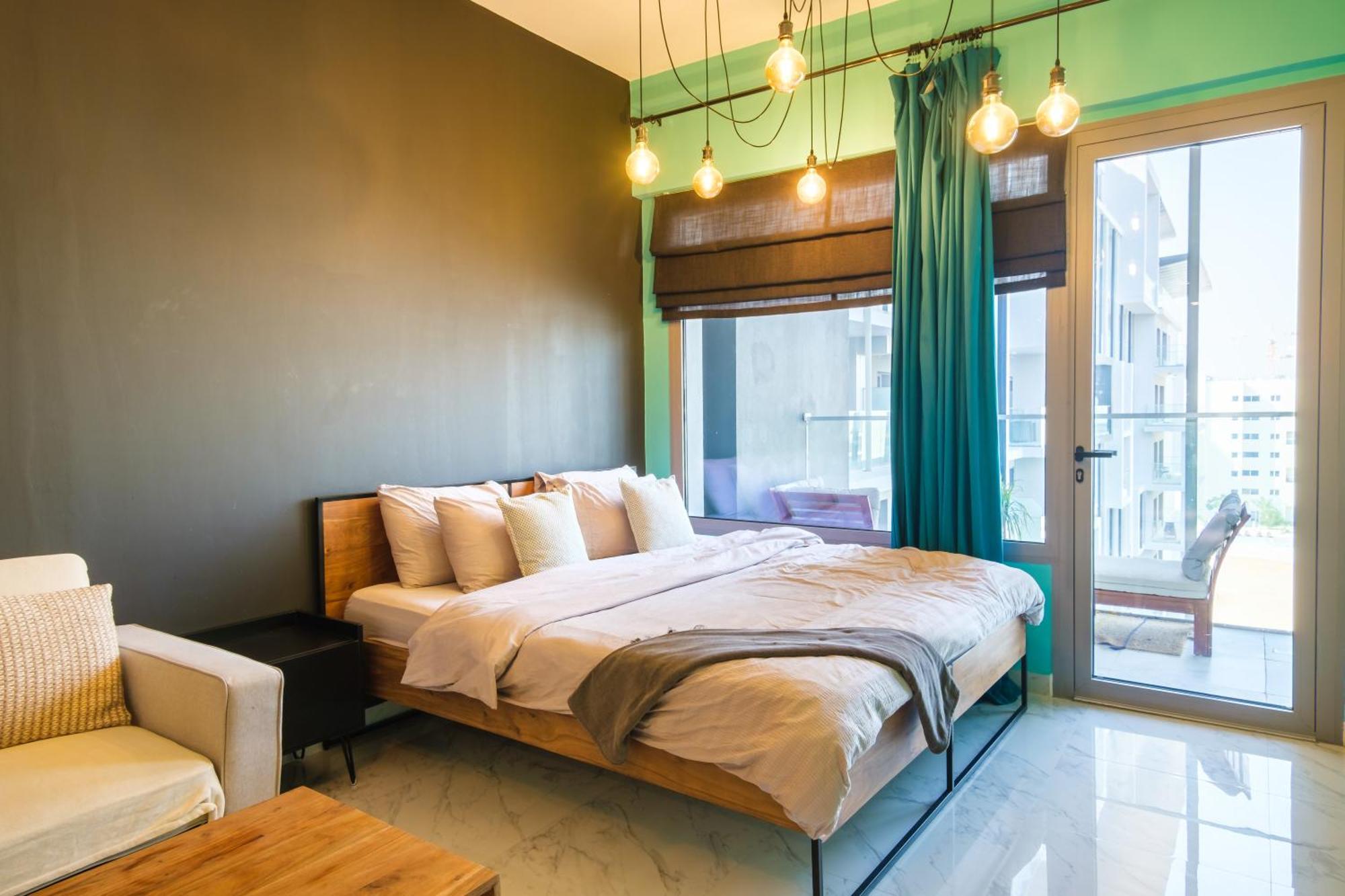 Industrial Chic Retreat Apartment Al Qurayyah Exterior photo